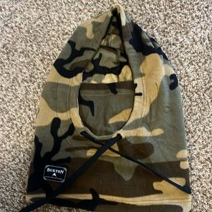 Burton Camo fleece hood
